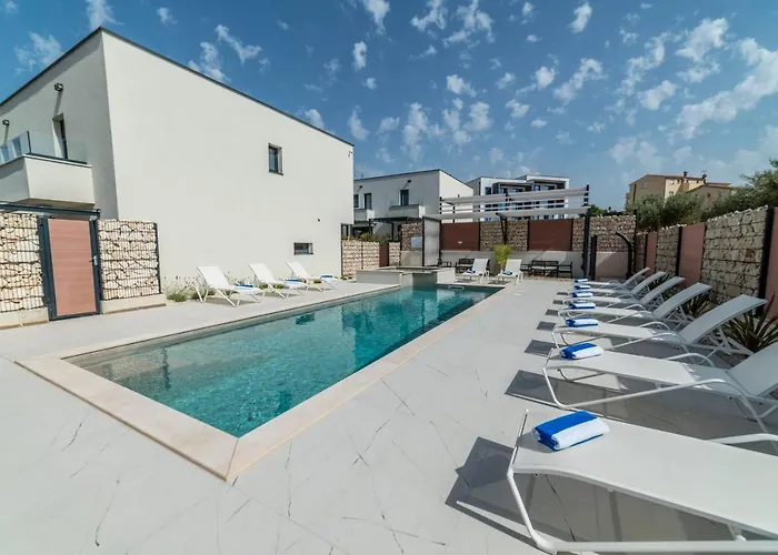 Pinna - Pinna 아파트 풀라