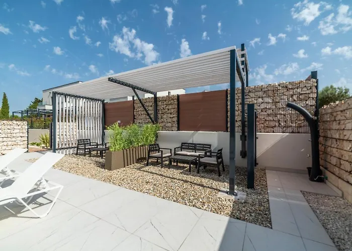 Pinna - Pinna 풀라